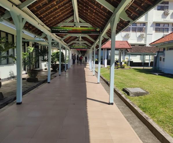 Area koridor dan lingkungan RSU Ngoerah
