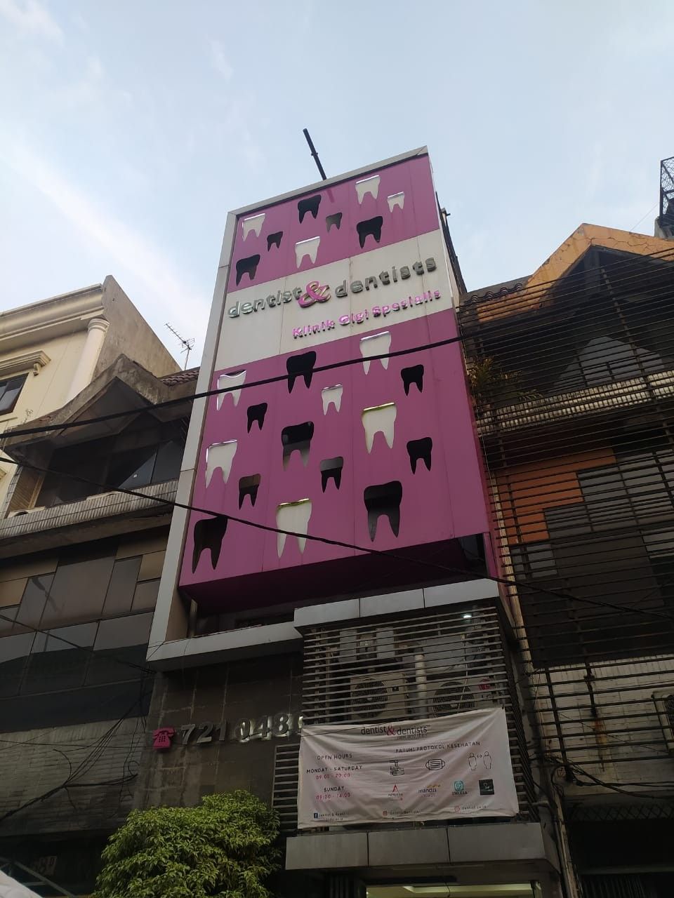 dentist & dentists - Buat Booking Online - HelloSehat
