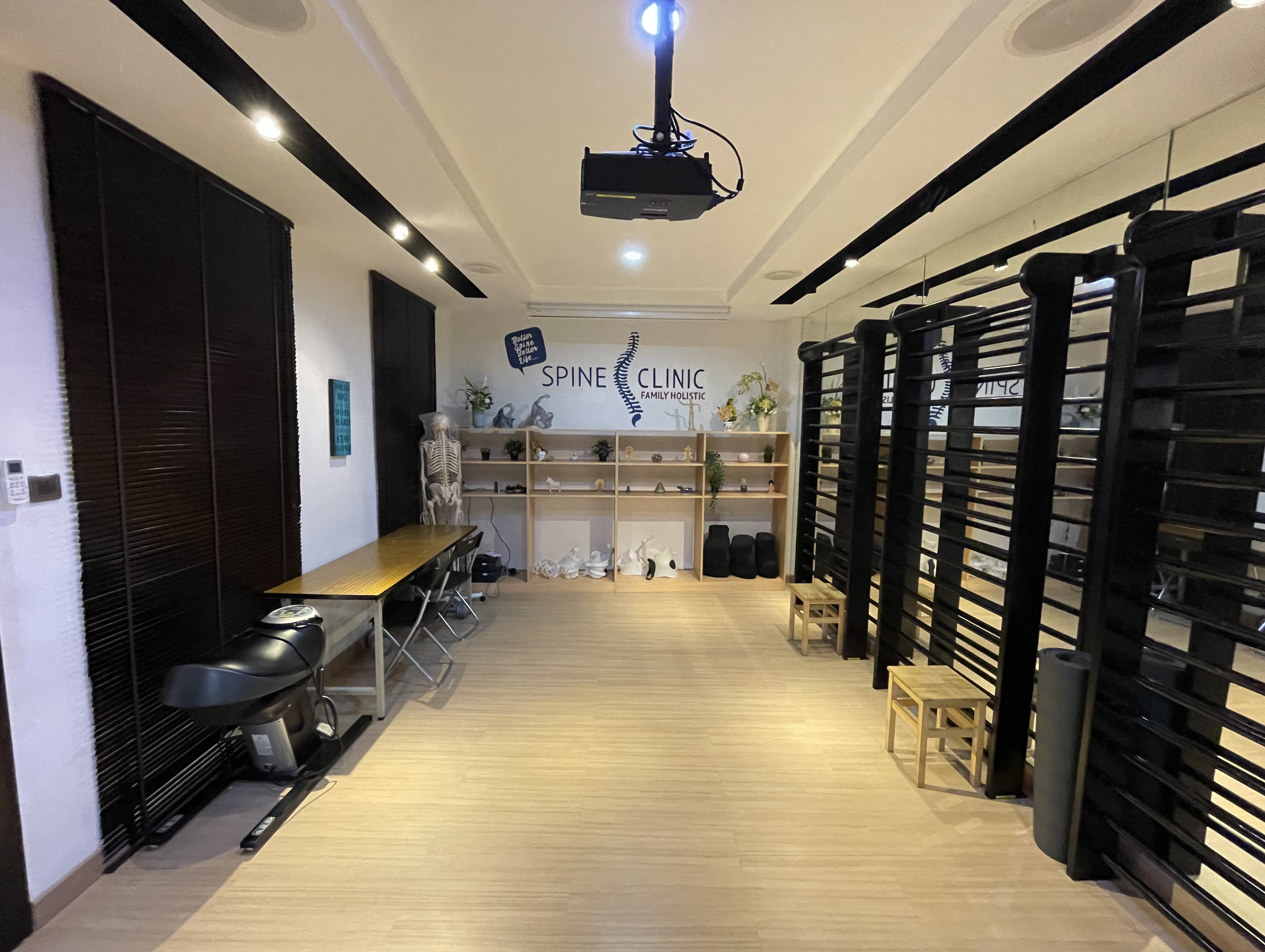 Gambar Spine Clinic Family Holistic Jakarta